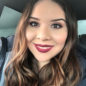 Meet your Posher, Araceli